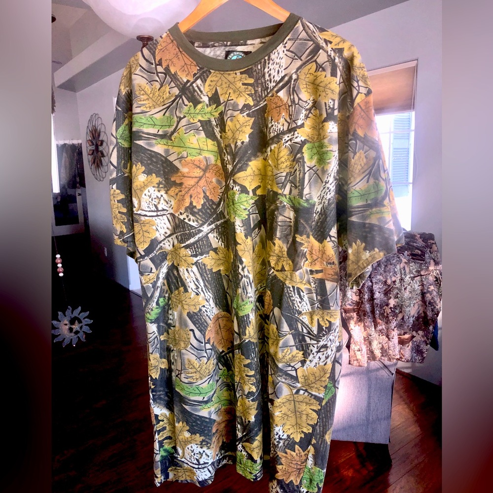 Men’s Camo T-Shirt Size XXL